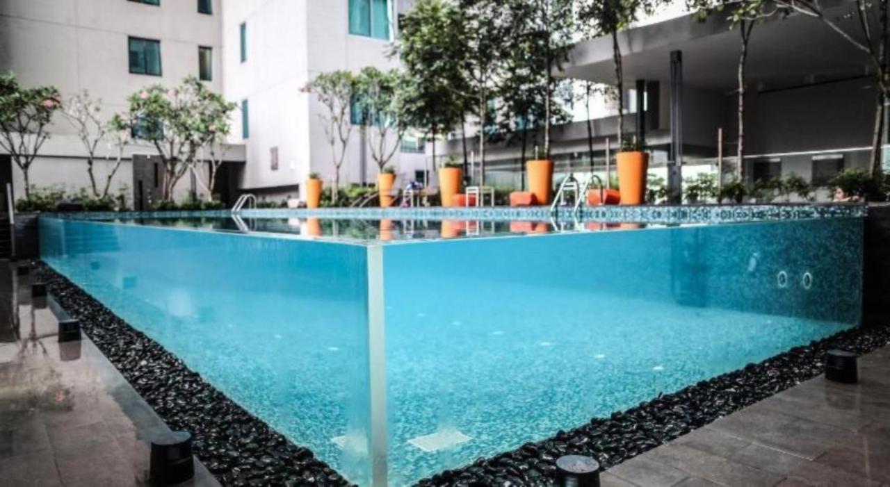 Mercu Summer Suites Klcc By Sweet Home Kuala Lumpur Zewnętrze zdjęcie