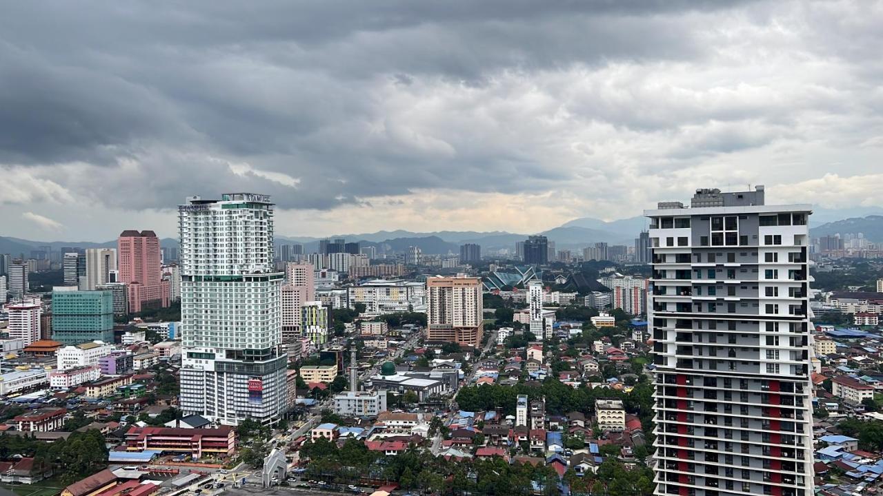 Mercu Summer Suites Klcc By Sweet Home Kuala Lumpur Zewnętrze zdjęcie
