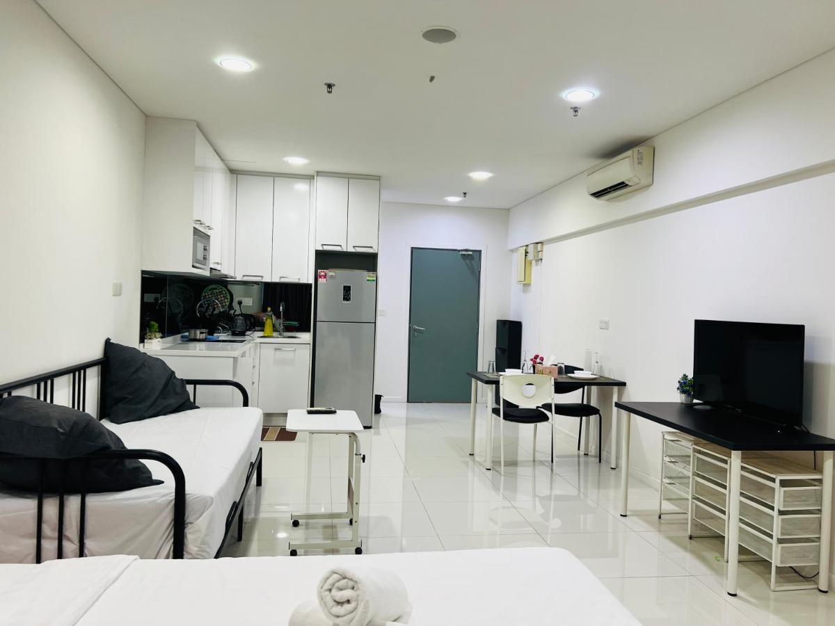 Mercu Summer Suites Klcc By Sweet Home Kuala Lumpur Zewnętrze zdjęcie